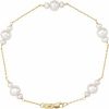 Cultured White Freshwater Pearl Bracelet